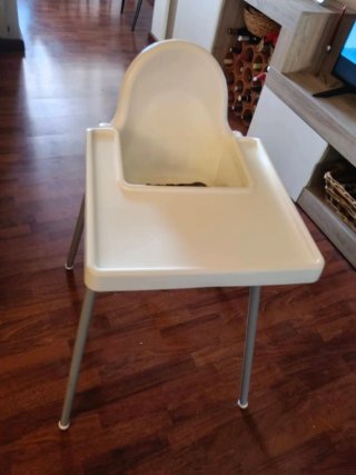 Trona ikea, para Bebé Blanca