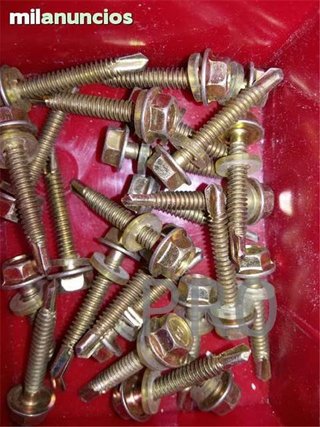 Tornillos de suelo de 600