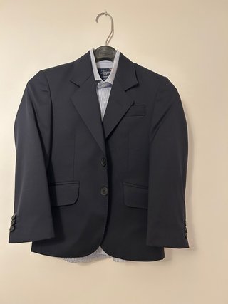 Conjunto Chaqueta y Camisa Niño para 7 años