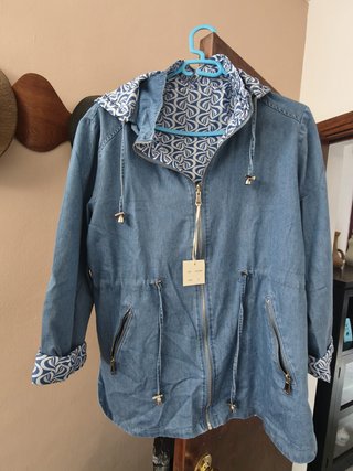 Chaqueta Estilo Vaquero con Capucha