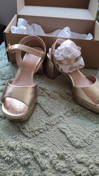 Sandalias Doradas Talla 36