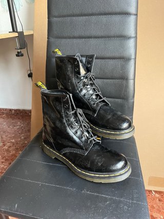 Botas Dr. Martens Piel relieves de flores t. 43