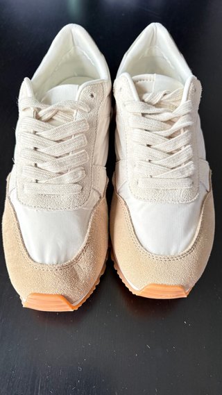 Deportivas Zara Beige