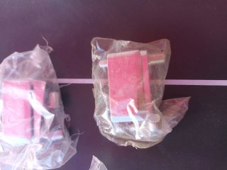 Set de 3 Bisagras para Puerta de Cristal