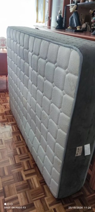 Colchón con Acabado Texturizado