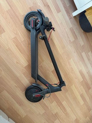 Xiaomi Mi Electric Scooter (M365)