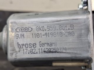 Motor elevalunas del izq 8k0959801b audi a8 101745