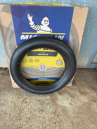 Mousse Michelin 140/80-18