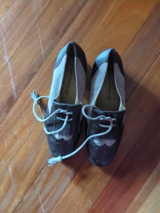 Zapatos Maria Maestre Marrón y Beige
