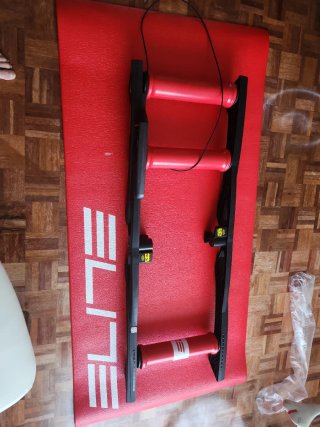 Rodillo de Entrenamiento Elite Arion Mag