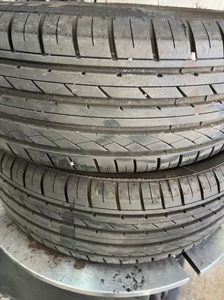 2 Neumáticos Hifly 195/55/15 85V  50€ los 2