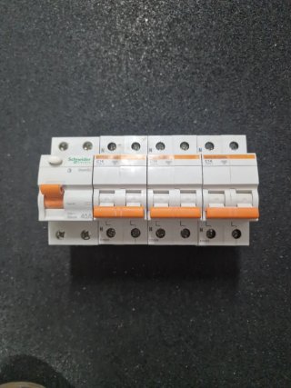 Diferencial 40A y 3 Magnetotérmicos 16A