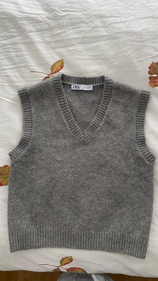 Chaleco de punto gris Zara Talla S