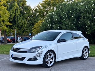 Opel Astra GTC 2008