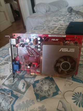 Tarjeta Gráfica ASUS