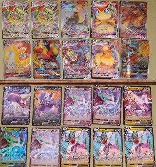 Lote de 19 Cartas Pokémon V y VMAX