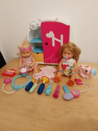 Armario Nenuco con 2 Muñecos y Accesorios