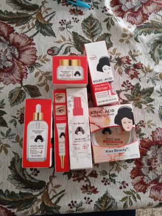 Pack de Cosmética Kiss Beauty Kojic Acid