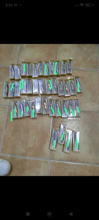 Lote de 33 señuelos de pesca
