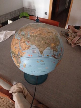Bola del Mundo con Luz
