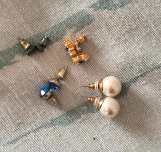 Lote de 4 pendientes de bisutería