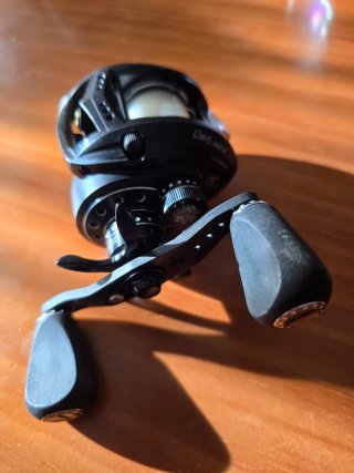 Carrete Abu Garcia Revo MGX-L