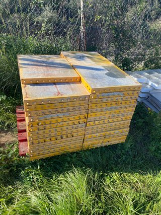 Lote de chapas de encofrar
