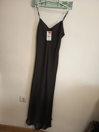 Vestido Largo Lencero Satén Negro T. M