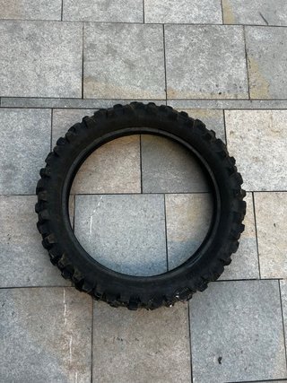 Neumático Michelin 120/90/18