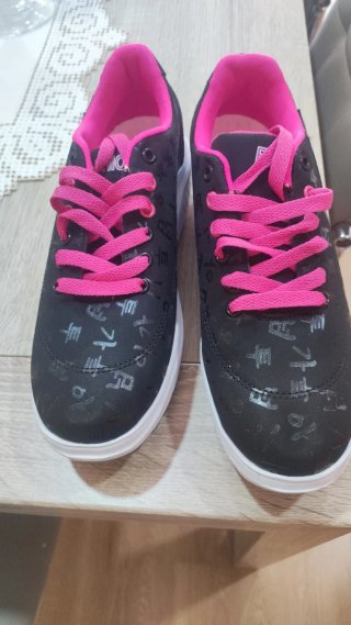 Zapatillas Deportivas Negras y Rosas Talla 39