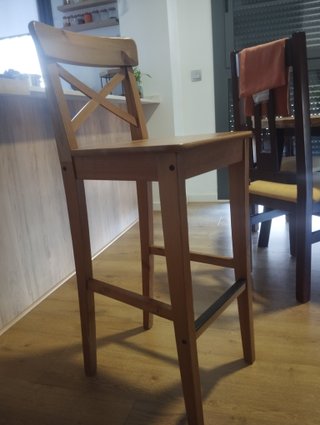 Banco Alto de Madera