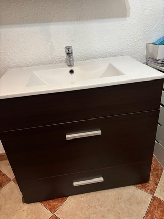 Mueble de baño con lavabo