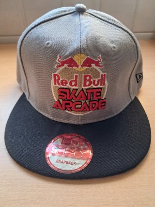 Gorra NewEra Red Bull Skate Arcade