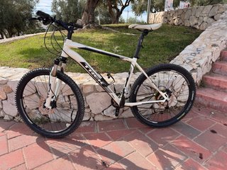 Bicicleta de Montaña Trek ( 200€ negociables )