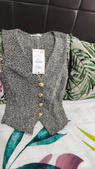 Chaleco Zara Texturizado Talla S