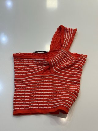 Top asimétrico Zara