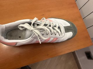 Bambas adidas Blancas y Rosas