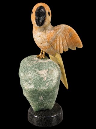 Figura de Loro en Cuarzo Verde