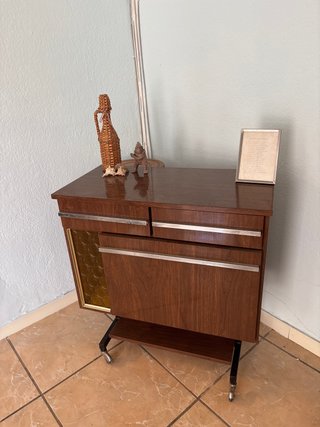 Mueble Bar Vintage con Ruedas