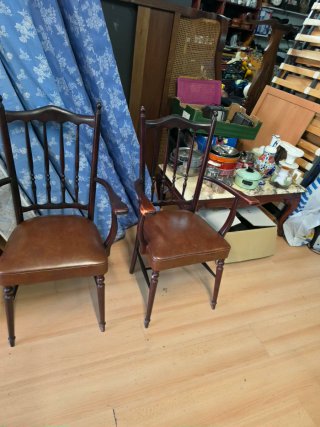 Set de 2 sillas de madera
