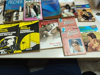 Lote novelas románticas y crimen