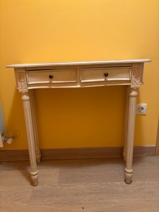 Mesa Recibidor Clásica Beige