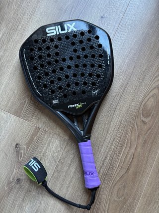 Pala de Pádel Siux Fenix Pro Madrid . Peso 355 grm