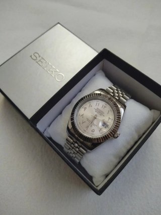 Reloj Seiko Arabic Plateado/ blanco