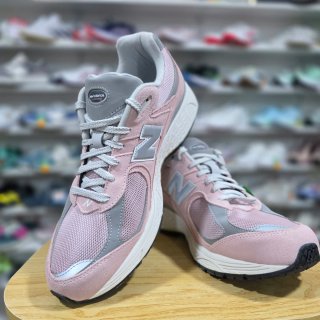 Zapatillas NEW BALANCE 2002 R