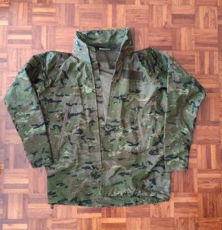 Chaquetón Impermeable Mimetizado Talla L
