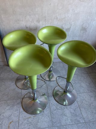 Set de 4 Taburetes Verdes Regulables