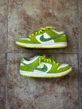 Nike SB Dunk Low Green Apple