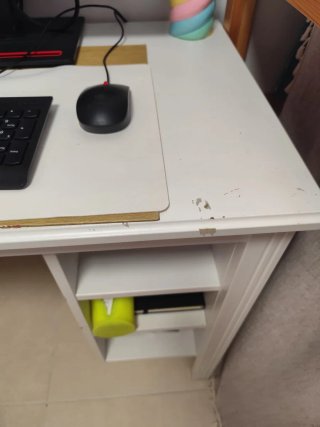 Escritorio Blanco con silla