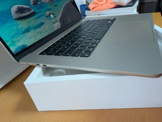 Apple MacBook Air 15" M2 · 16GB · 2TB, foto 3 di 5
